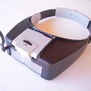 Multi-Strength Head Magnifier With LED Lights