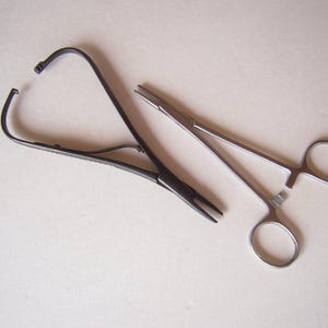 Smooth-Jaw Hemostats - Great for stringing work (TWO CHOICES)