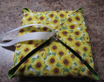 New Item Quilted Pie or Small Casserole Dish Carrier in Mixed Fruits Pattern