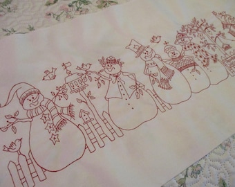 Bordado continuo de 7 x 30 pulgadas, bordado de muñeco de nieve, camino de mesa de muñeco de nieve, una yarda de muñecos de nieve, mini colcha de pared, muestrario bordado