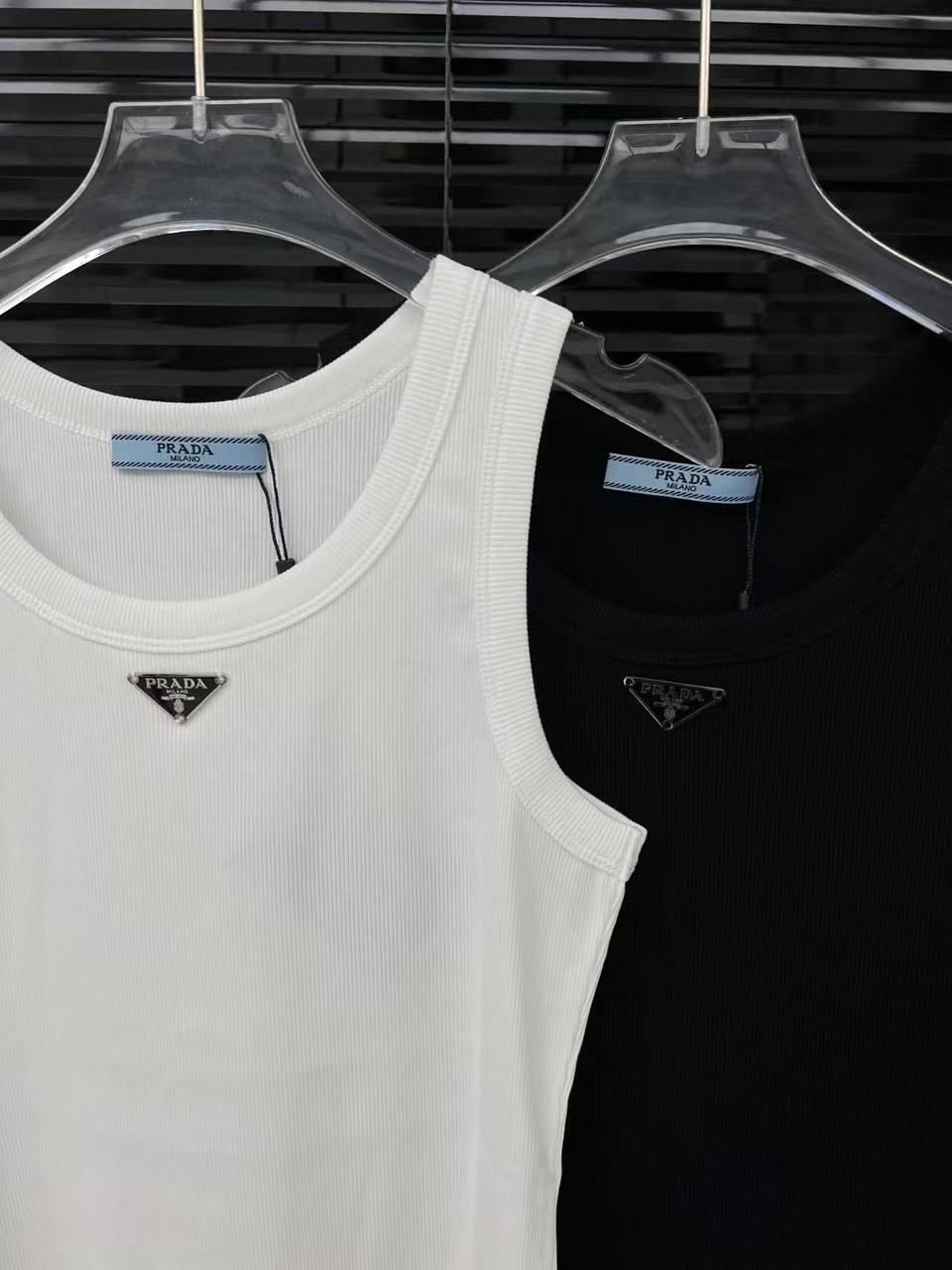 トップス prada 13ss archive bicolor tank top vest Vintage Prada Tank Top – Designer-inspired Black & White