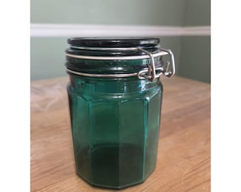 Vintage Emerald Green Glass Canister Jar 12 sides 5 3/4 in Wire Bale Closure
