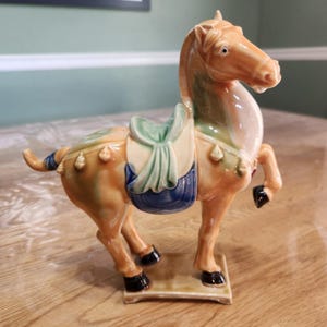 ヴィンテージ ゲーベル フロストガラス 馬の置物 - Etsy 日本