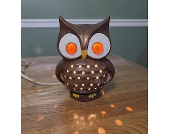 Vintage Whimsical 70's Ceramic Owl Night Light Table Lamp Big Eyes Tested Works