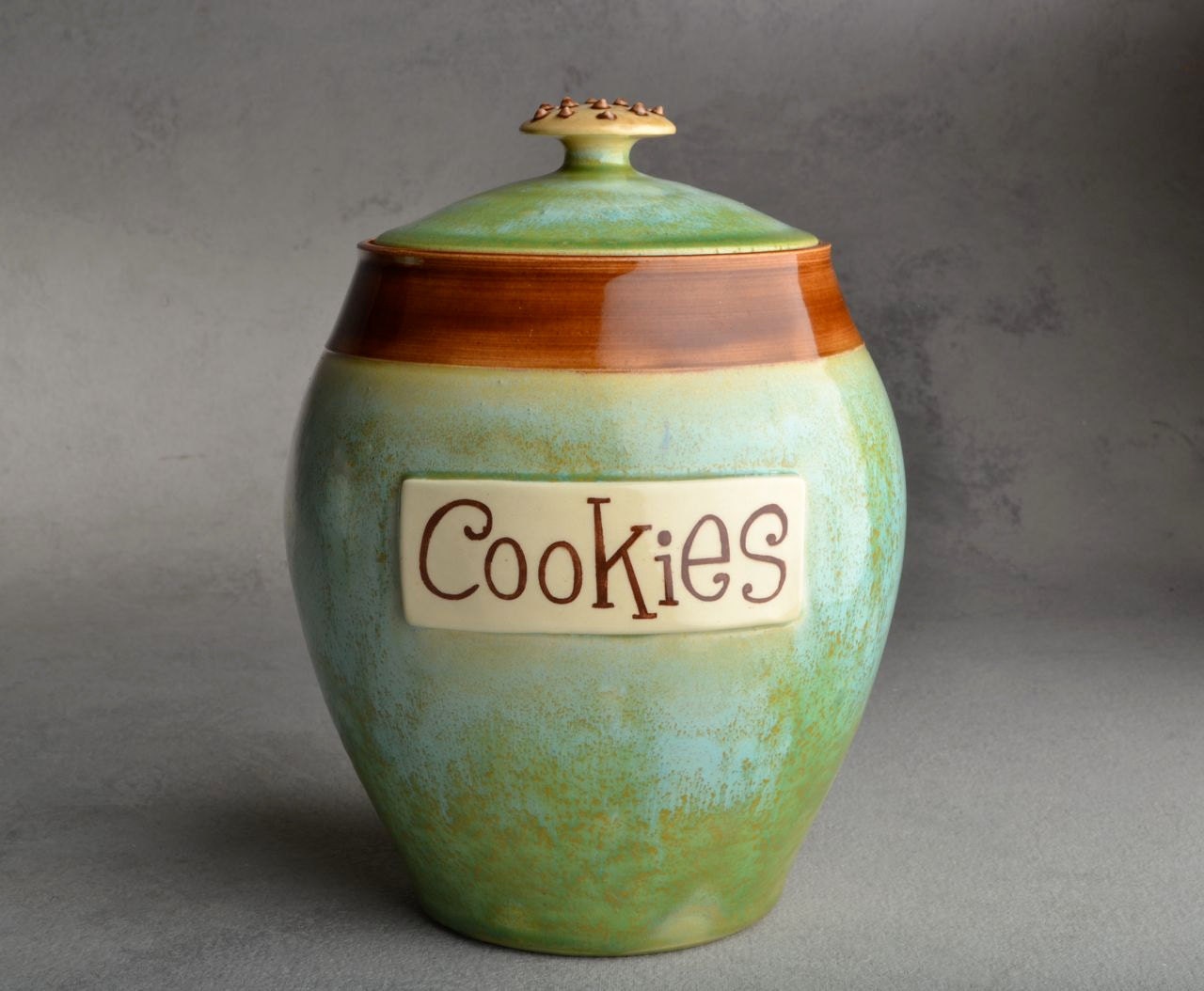 コダマロイヤル　日本製　ビスケットの形のクッキージャー　キャンディポット　陶器 Pottery cookie jar - Etsy 日本