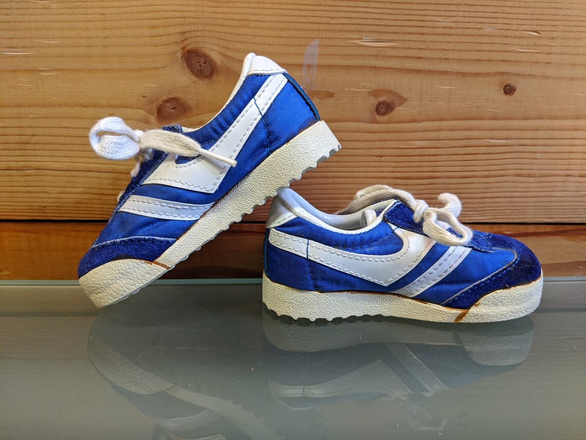 vintage trax sneakers