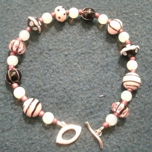 Pink, Black, Bracelet, Glass, Bead, Lampwork, Crystal, Toggle Close image 3