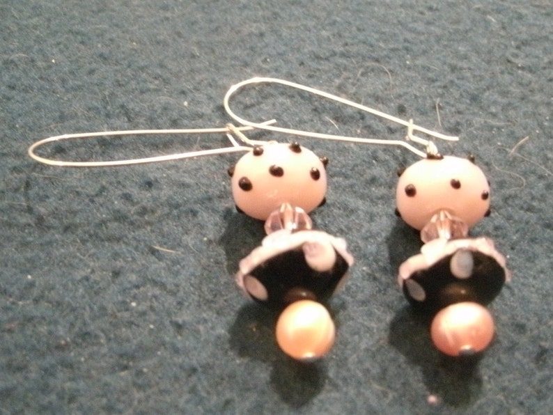 Pink and Black Glass Lampwork Bead and Pearl Dangle Earrings image 1