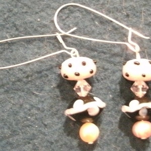 Pink and Black Glass Lampwork Bead and Pearl Dangle Earrings image 5