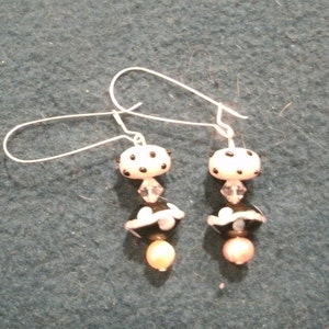 Pink and Black Glass Lampwork Bead and Pearl Dangle Earrings image 2