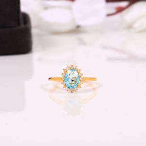 2 ct Lab Aquamarin Verlobungsring 6 x 8 mm Oval Moissanit Halo Massiv 14K Gold Ehering Geschenk für Sie, Verlobungsring, Weihnachtsgeschenk