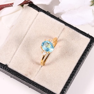 Three Stone Paraiba Tourmaline Engagement Ring, Oval 3 Carats 7X9  mm Bright Teal Tourmaline Ring, Blueish Green Tourmaline Promise Ring