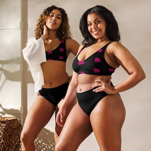 Bikini de cintura alta con calaveras rosas
