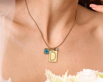Collana con iniziale personalizzata, collana personalizzata con fiore di nascita, regalo con pietra portafortuna per damigella d'onore, regalo di compleanno per lei, regalo per la mamma