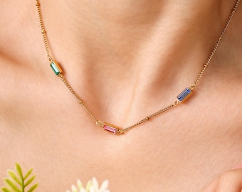 Collana con pietre portafortuna multiple, collana personalizzata per la famiglia, gioielli personalizzati con pietre portafortuna, regalo per damigella d'onore, collana per la mamma, regalo per la testimone di nozze