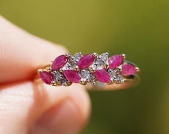 Vintage 10k Solid Yellow Gold Natural Diamond & Ruby Ring - Marque Rows Clustor
