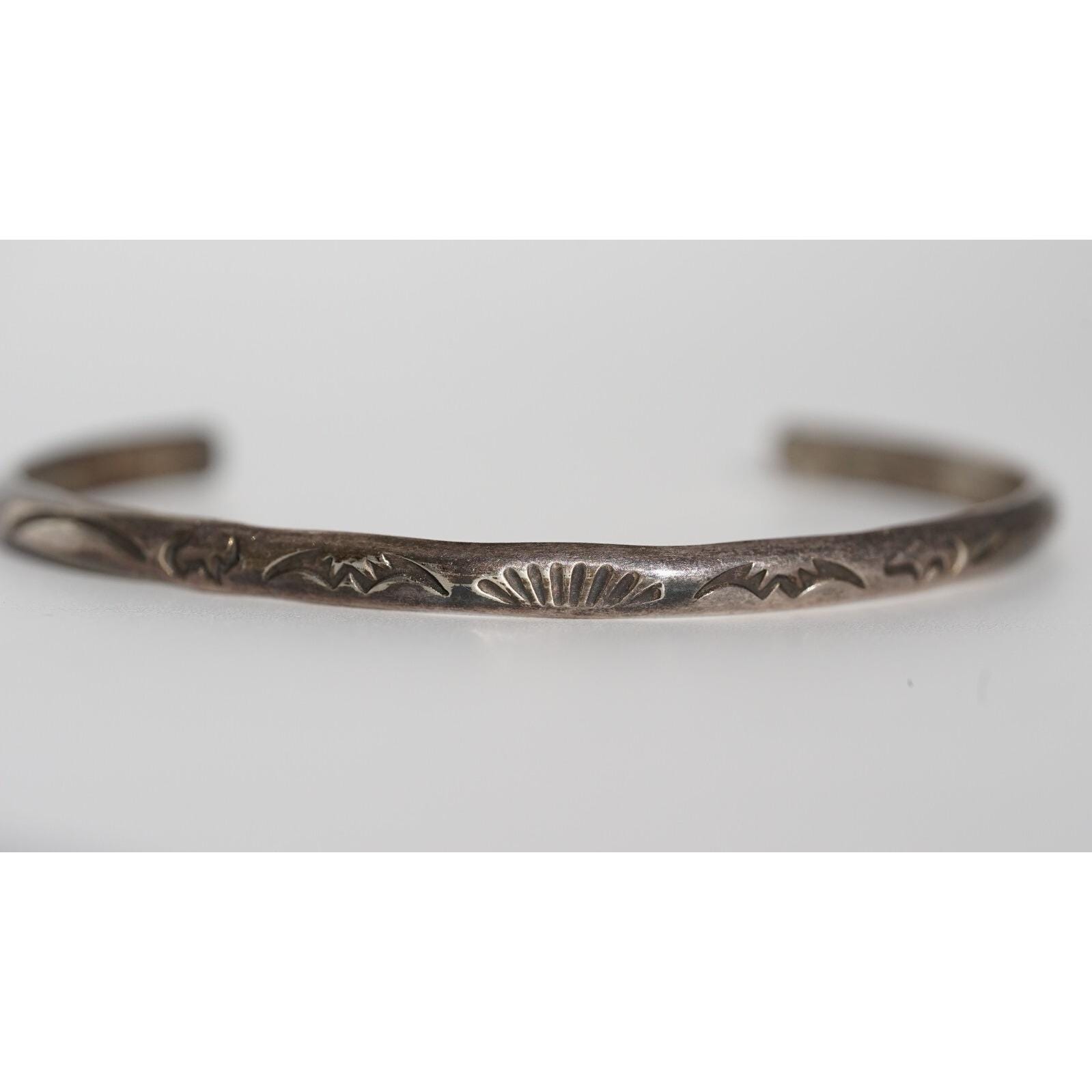 アクセサリー Navajo / silver bangle Arnold Good luck Arnold Maloney M - Navajo Native American Sterling Silver 925 Cuff