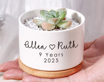 Cadeau 9e verjaardag | Cadeau voor vrouw Levende plant cadeau | Aangepaste succulente plantenbak cadeau voor hem | Gepersonaliseerd jubileumcadeau | Koppelpotten