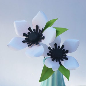 Easy Paper Flower Tutorial - Paper Flower Templates - Cricut - 3D Flowers - SVG - PDF - Small Flowers - Party Decor - Large Filler Flower