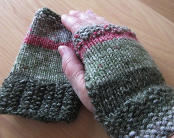 Fingerless Gloves, Knitted Fingerless Gloves, Green Fingerless Gloves, Drive up Window Worker, Gift for Person with Cold Hands