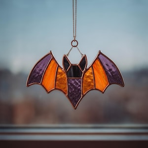 ステンドグラスのコウモリ模様、ハロウィンDIYガラステンプレート
