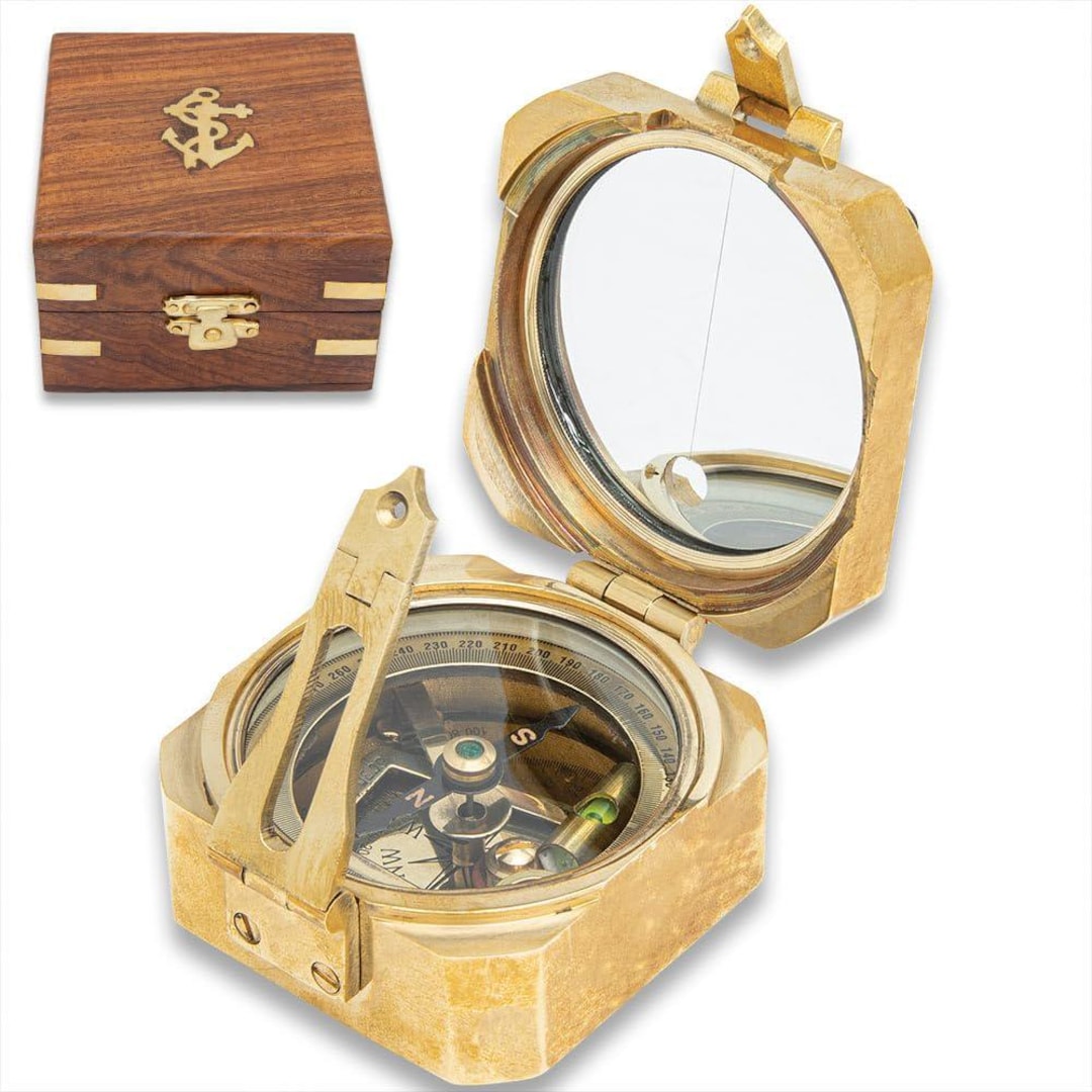 Boussole Antique Reproduction Laiton étui Cuir ANCIENNE BOUSSOLE NAUTIQUE Gravée Dans Le Droit Sens Avec étui En Cuir Boussole Citation Tolkien Cadeau Voyageur