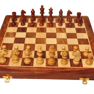 Handcrafted Wooden Chess Set with Storage Box – Folding Board with Magnetic Pieces