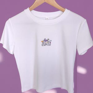 Hand embroidered t-shirt with colorful flower I 100% cotton I