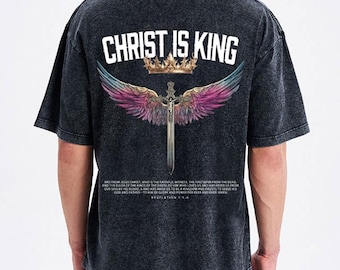 Camiseta Cristã "Cristo é Rei" - Camiseta de Fé com Versículo Bíblico - Apocalipse 1:5-6 - Camiseta para Amantes de Jesus - Presente Religioso