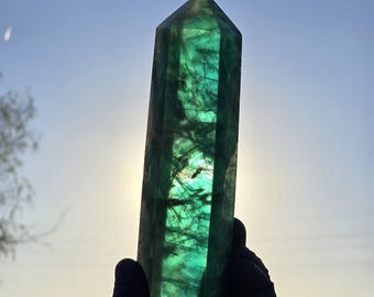 Emerald Green Fluorite Tower: Polished Crystal for Focus & Healing
