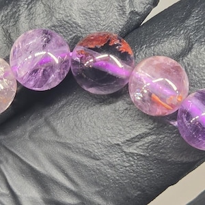 Beautiful Super 7 Bracelet | 8mm Beads | 7-Inch Stretch | 19g