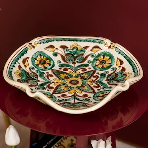 Piatto grande in ceramica dipinto a mano, piatto in stile arte popolare ucraina, regalo per nonna e mamma