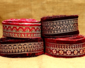 Vintage Sari Borders Embroidery Lace: Indian Saree Trim Designer Border, Lehenga Crafting