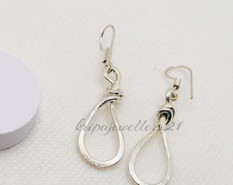 Pendientes de plata de ley 925 con forma de lágrima: Joyería minimalista hecha a mano