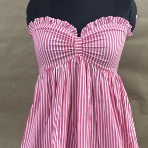 Pink und Weiss Gestreiftes Tube Top mit Rüschen