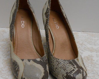 1940's Vintage Snakeskin Like Fashion Shoe by Aldo, Size 36