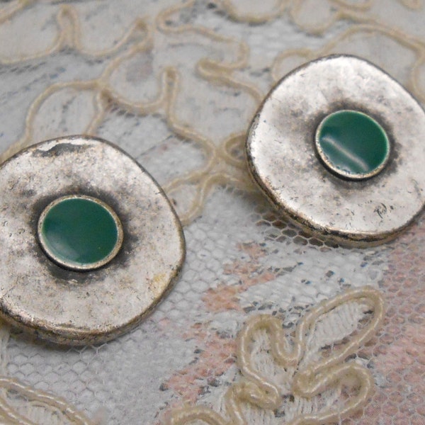 Pewter Buttons Pair with Green Center - 7/8" - (A-37)