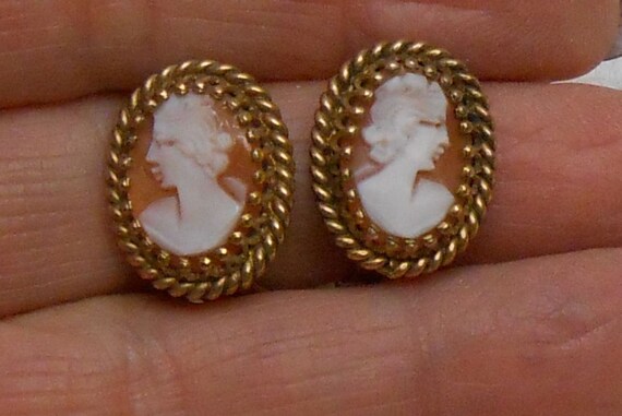 Antique 12K Gold-Filled Hand Carved Shell Cameo C… - image 1