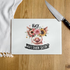 Jolie planche à découper en verre de ferme - Décoration de cuisine sur le thème de la ferme aux porcs rigolote au bacon What&#39;s Shakin