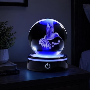 3D Kristallen Bol met Kolibrie en LED-lamp – Gegraveerd Glazen Vogel Nachtlampje, Slaapkamerdecoratie, Kraamcadeau, Nachtlampje Kinderkamer