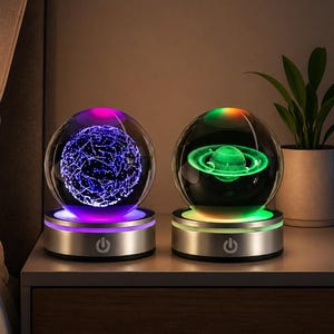 Sterrenhemel nachtlampje, zonnestelsellamp, kristallen bol slaapkamerdecoratie, astronomiecadeau, kraamcadeau, LED RGB nachtlampje