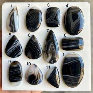 Black Banded Agate Cabochon – Striped Natural Gemstone for Jewelry Making, Polished Healing Crystal, Loose Stone for Pendant or Ring Setting