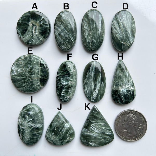 Serafinita: una piedra preciosa suelta de serafinita 100 % natural de primera calidad para hacer joyas.