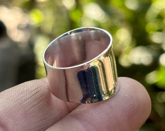 Anillo ancho de plata de ley grabado: Joyería boho unisex
