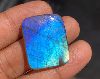 29x23x4mm, 33 Carat Labradorite Gemstone Square Cabochon, AAA Quality Blue Fire Labradorite For Jewellery
