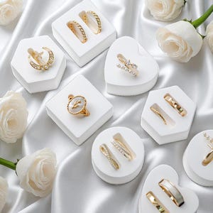Espositore porta anelli in gesso – Espositore per gioielli unico per due anelli / Forme a cuore, rotonde, esagonali / Regalo minimalista per lei