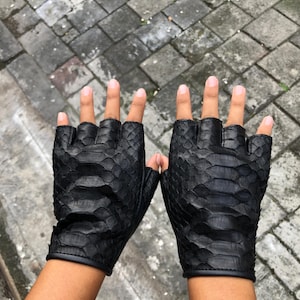 Python Driving Gloves: Handmade Black Genuine Python Skin