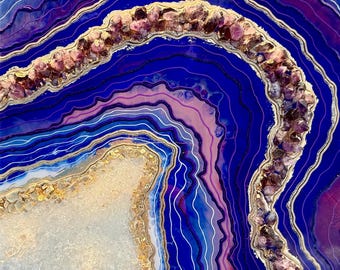 Sztuka ścienna z geodą ametystową | Fioletowo-złota żywica | Kryształowa dekoracja ścienna | Dzieło z kryształu kwarcowego | Ręcznie robiona sztuka z kamieni szlachetnych