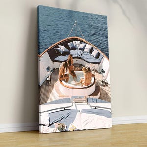 Yacht Poster - Luxus Yacht Poster - Alte Geldästhetik - Luxuriöser Boot Druck - Segeln im Sommer Poster - Luxusmode Druck - Leinwand