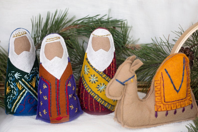 Embroidered Wool Felt Christmas Nativity DIGITAL PATTERN Nativity Pattern Embroidered Nativity Wool NativityChristmas Embroidery Pattern image 3